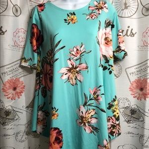 Cute Flirty Pink Floral Top